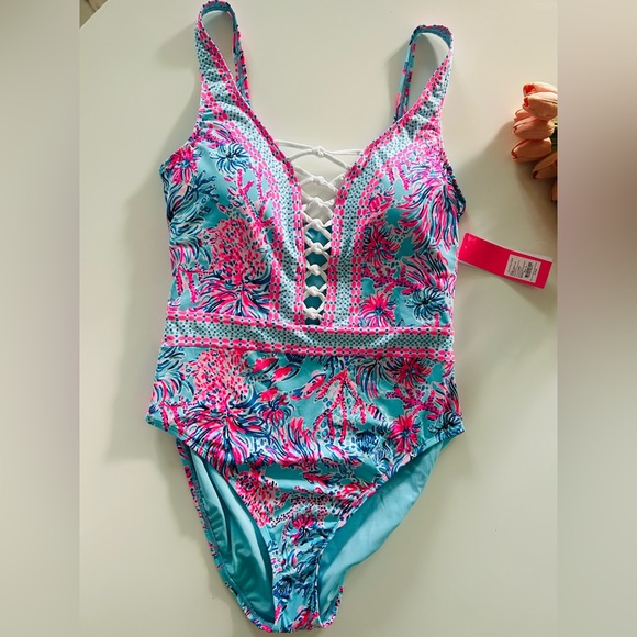 Lilly Pulitzer Caseylee lattice one piece swimsuit - Picture 15 of 15